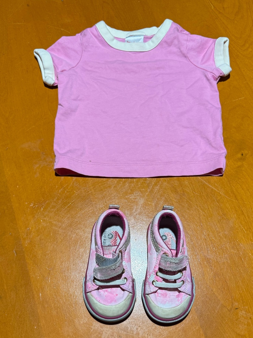 See Kai Run Sneakers Size 4 + Hanna Andersson shirt 3-6 mo